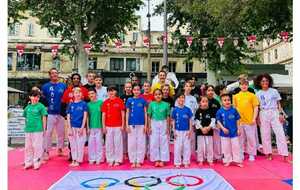 La journée des associations sur le stand du Judo club Arlésien Griffeuille.